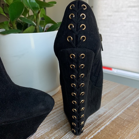 Shoemint ankle wedge bootie - Picture 2 of 7